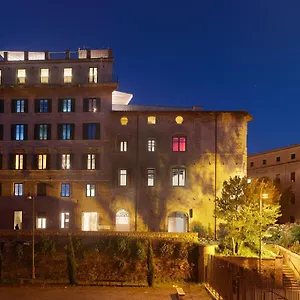5* Aparthotel Rhinoceros